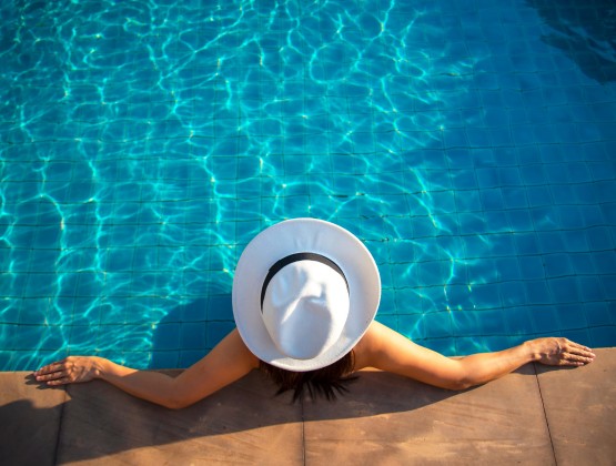 Hotel con piscina